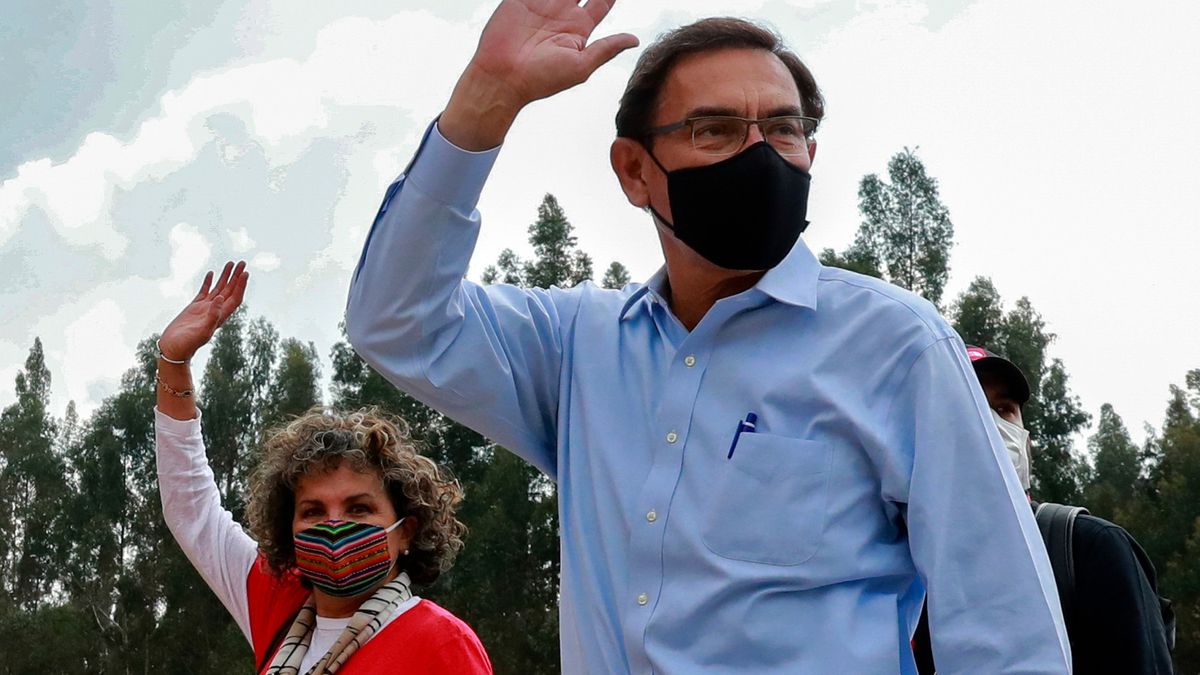 Martín Vizcarra končí. Peruánští poslanci sesadili prezidenta